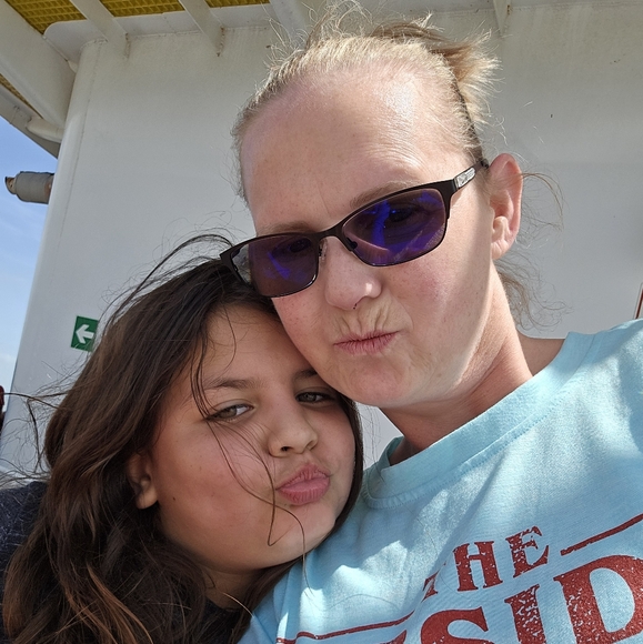 Meet your Posher, Ronnie - Picture 1 of 3